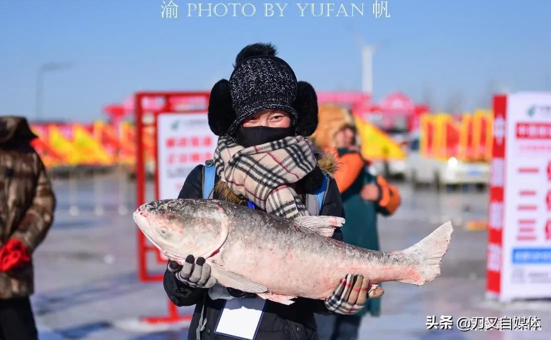 查干湖的鱼都是洗澡鱼？揭秘真相！——深度调查报道